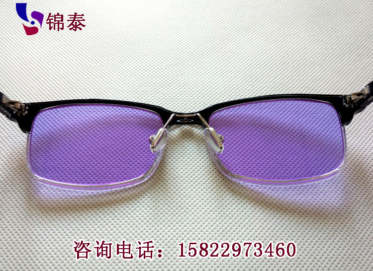 ��ɫ���������������R